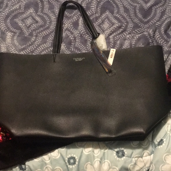 Victoria's Secret Handbags - Victoria's Secret bag XL Brand new